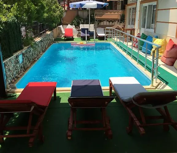 Uc Mevsim Hotel